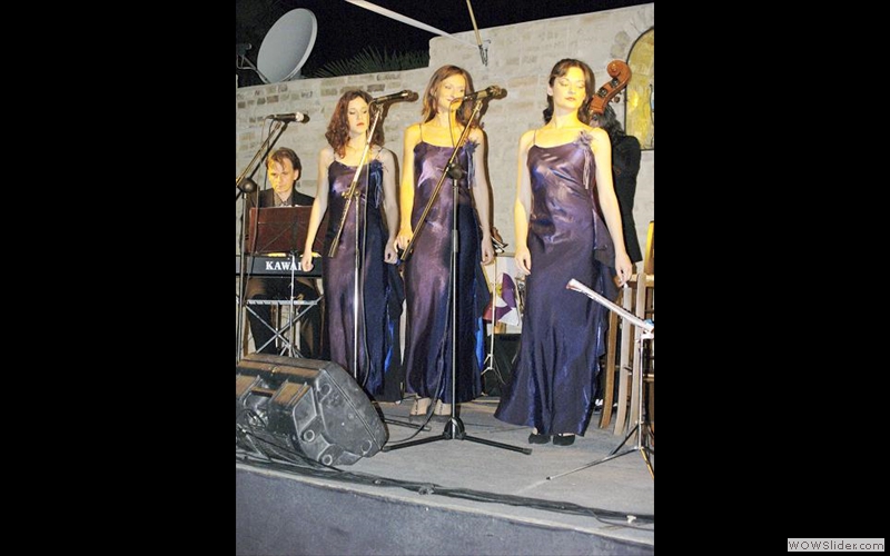 Blue Dolls18 (web)3